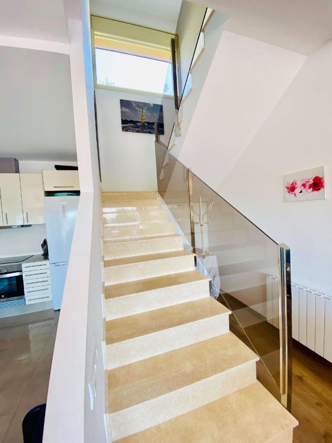 Luxury Villa Investingspain With Sea Views, Pool And Jacuzzi يوريت دي مار المظهر الخارجي الصورة